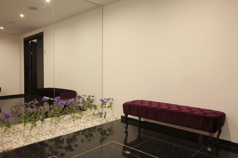 Aparthotel & By Lisboa