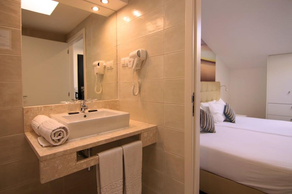 Aparthotel & By Lisboa