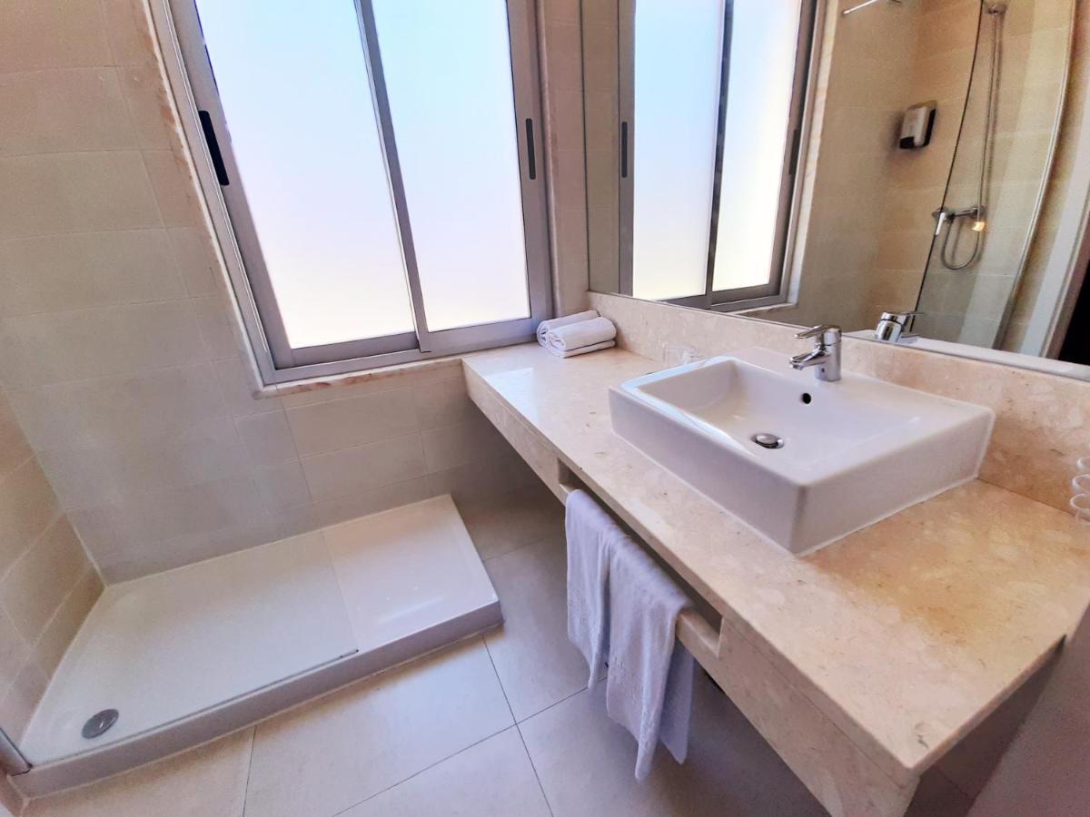 Appart hôtel & By 3*